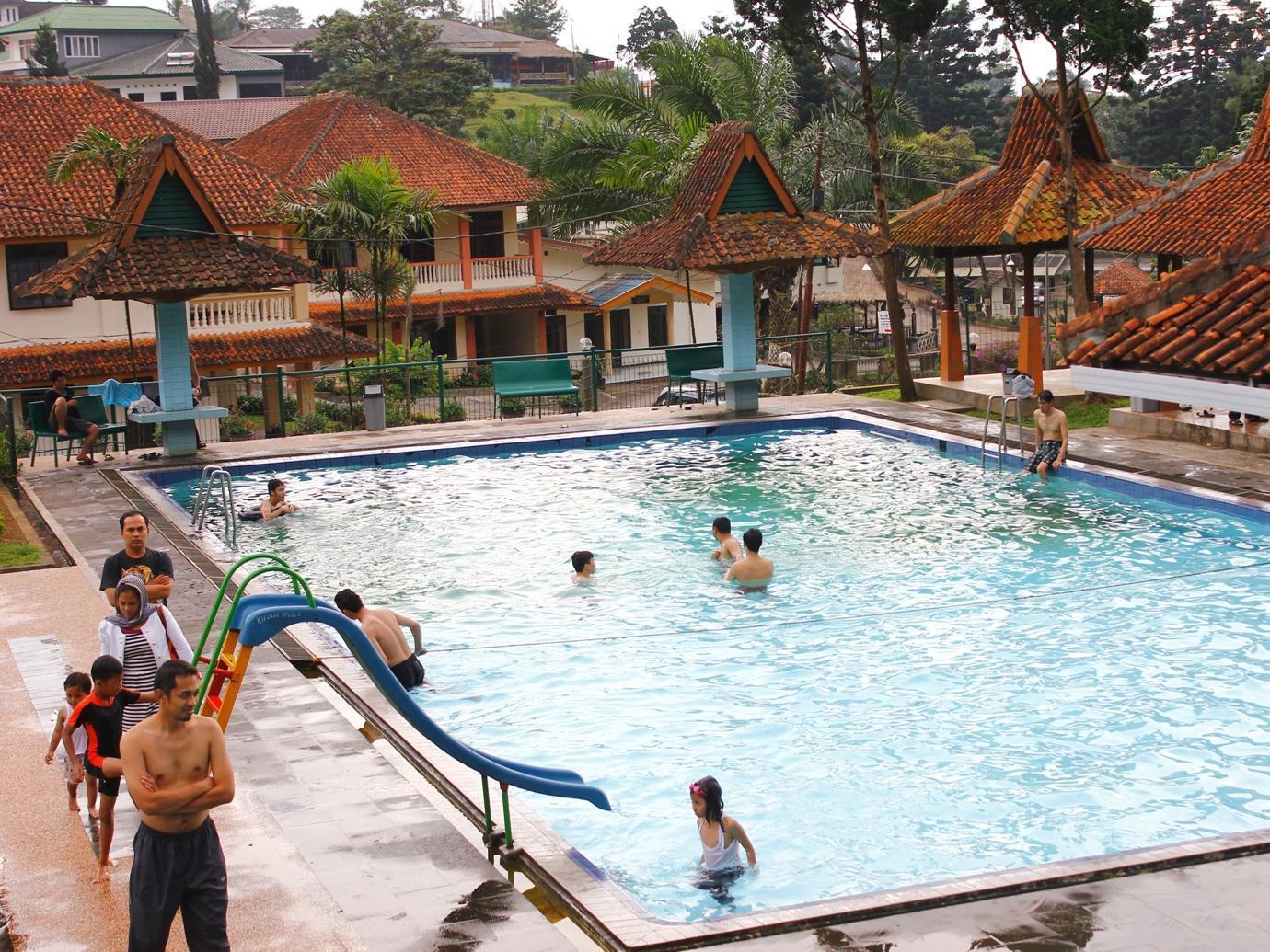 Ever Green Village Puncak Kültér fotó